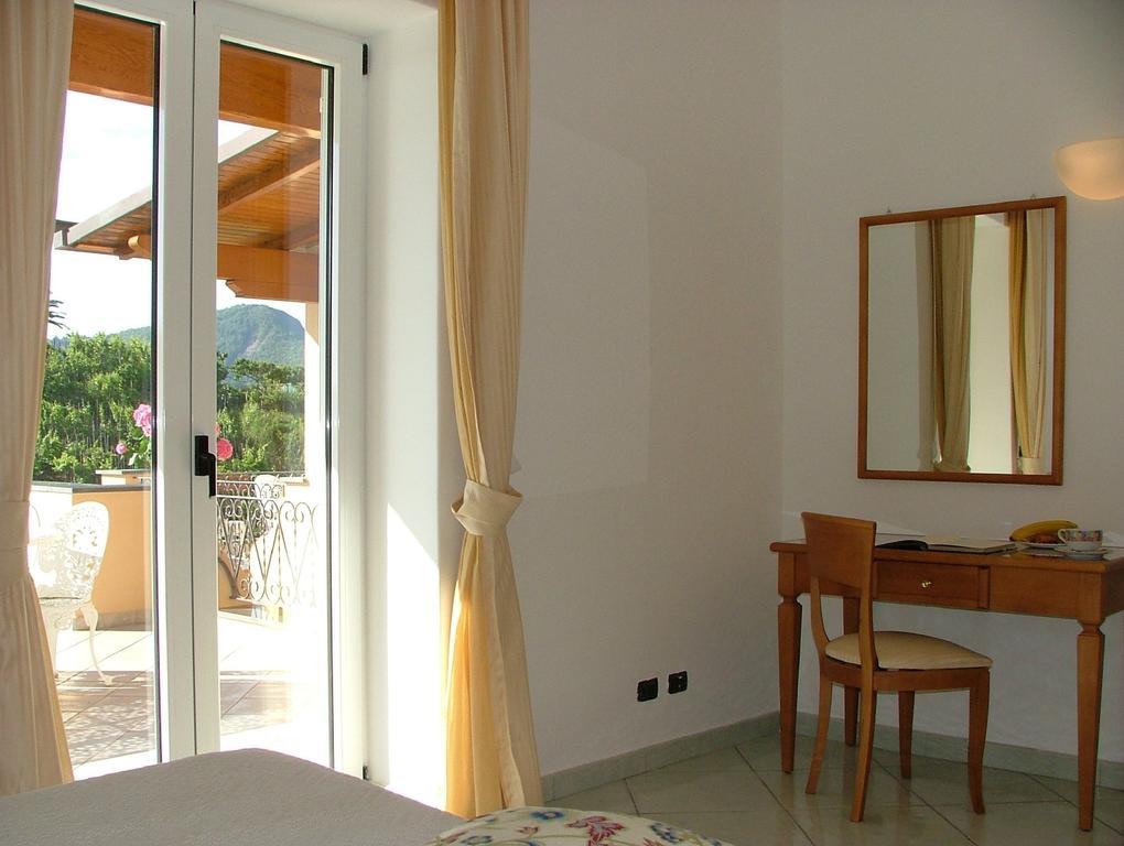 Villa Rosalia Barano d'Ischia Номер фото